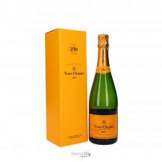 Champagne Veuve Clicquot Brut in geschenkendoos - Grandcruwijnen.nl